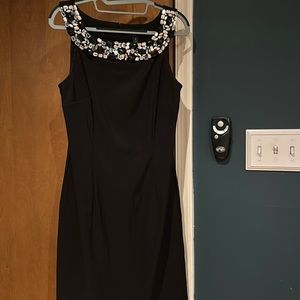 Black sleeveless Sheeth w black and clear stones on neckline